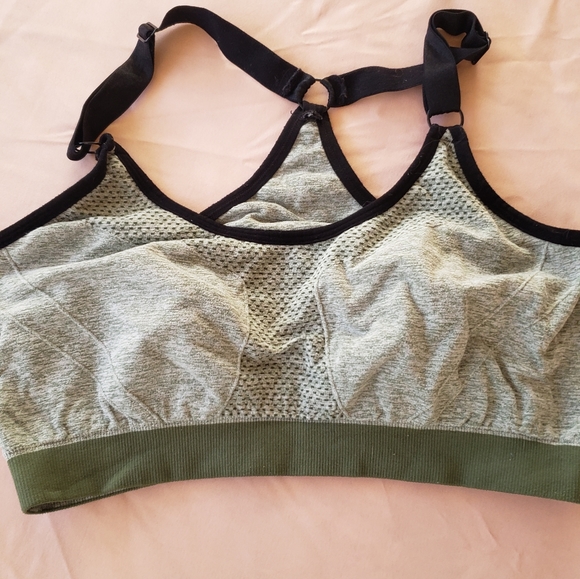 **Clearance** Yoga 9 Women's Sft Sports Bra - Picture 2 of 6
